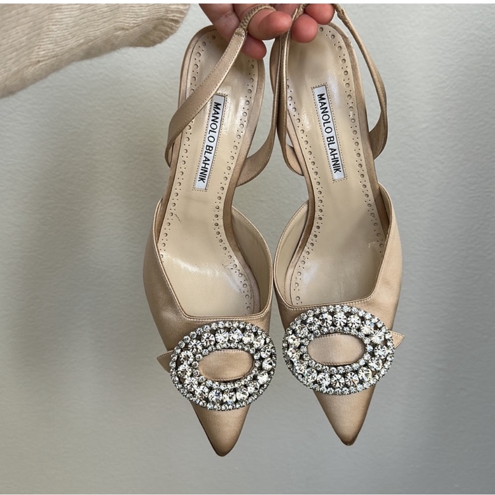 ❌❌SOLD❌❌✨Manolo Blahnik Crystal Heels ✨ - Picture 9 of 16